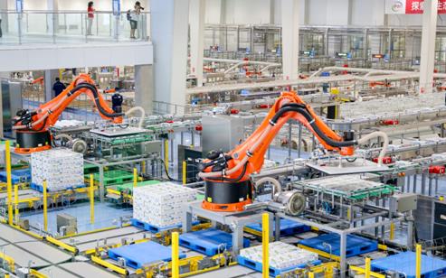 囊括最多 制造業(yè)諾貝爾獎工廠 數(shù)智伊利引領(lǐng)中國奶業(yè)智造升級